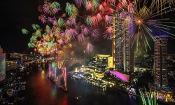 Thái Lan thay sự kiện đếm ngược đón năm mới bằng màn bắn pháo hoa làm từ gạo nếp