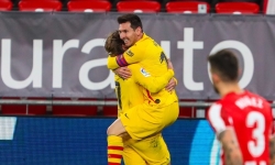 Messi lập cú đúp, CLB Barca vươn lên top 3