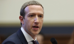 CEO của Facebook tuyên bố ông Trump bị cấm vô thời hạn