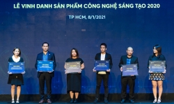 VSMART – Thương hiệu điện thoại Việt xuất sắc nhất TECH AWARDS 2020