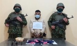 Bắt giữ đối tượng vận chuyển gần 10.000 viên ma túy vào Việt Nam
