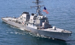Trung Quốc chỉ trích khi tàu khu trục Mỹ tiếp tục đi qua eo biển Đài Loan