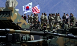 Mỹ và Hàn Quốc đồng ý chia sẻ chi phí mới cho quân đội