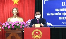 Thủ tướng Phạm Minh Chính hoàn thành việc bỏ phiếu bầu cử tại TP. Cần Thơ