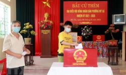 Nam Định: Cử tri đi bầu cử thêm đại biểu Hội đồng nhân dân cấp xã