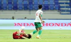Tuấn Anh dính chấn thương cổ chân sau trận đấu gặp tuyển Indonesia