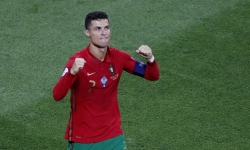 Siêu sao Ronaldo lập siêu kỷ lục vĩ đại nhất lịch sử bóng đá thế giới