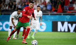 HLV tuyển Bỉ: “Chúng tôi không có kế hoạch riêng cho Ronaldo”