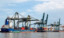 Doanh nghiệp cảng biển sợ 'đứt gãy' hoạt động xuất nhập khẩu khi thành phố áp dụng Chỉ thị 16