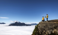 Lặng ngắm thiên đường mây trên đỉnh núi Lảo Thẩn