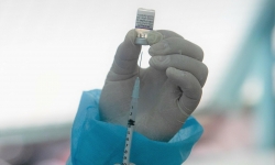 Vĩnh Long triển khai tiêm vaccine mũi 3 cho người dân trong tháng 12