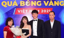 Nhan sắc nóng bỏng của bạn gái Hoàng Đức - Quả bóng vàng Việt Nam 2021