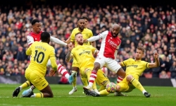 Đánh bại Brentford 2-1, Arsenal tiếp tục áp sát Top 4