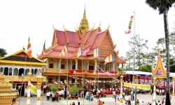 Thủ tướng gửi Thư chúc mừng đồng bào Khmer nhân dịp Tết Chôl Chnăm Thmây