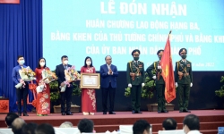 Huyện Củ Chi, TP. HCM đón nhận Huân chương Lao động hạng III