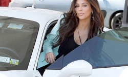Gia đình nhà Kardashian chịu chung án phạt với Mayweather và Justin Bieber