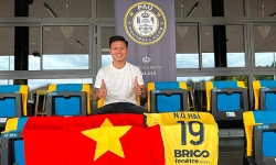 Quang Hải báo tin vui từ Pau FC cho người hâm mộ Việt Nam