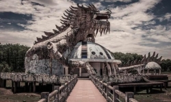 Công viên nước bị bỏ hoang ở Huế bất ngờ xuất hiện trong MV quốc tế