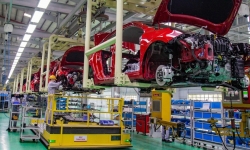 Đề xuất sửa luật thuế để phát triển công nghiệp ô tô, công nghiệp hỗ trợ