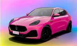 Khám phá mẫu xe Maserati Grecale Trofeo màu hồng phong cách búp bê Barbie
