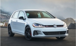 Volkswagen triệu hồi 225.000 xe vì lỗi hệ thống đo áp suất lốp
