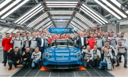 Porsche Taycan cán mốc 100.000 xe được xuất xưởng