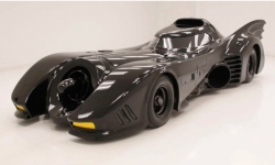 Xe Batman được bán giá 1,5 triệu USD