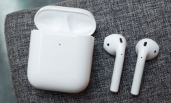 Apple nâng cấp hệ điều hành mới cho các dòng tai nghe True Wireless