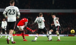 Thắng ngược Man Utd 3-2, Arsenal vững ngôi đầu Ngoại hạng Anh