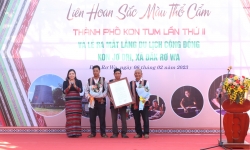 Kon Tum tổ chức lễ hội sắc màu thổ cẩm và ra mắt làng du lịch cộng đồng Kon Jơ Dri