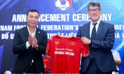Giám đốc kỹ thuật Takeshi mong muốn góp sức giúp Việt Nam dự World Cup