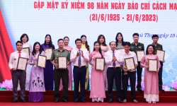 Tỉnh Phú Thọ trao giải cho 71 tác phẩm báo chí xuất sắc