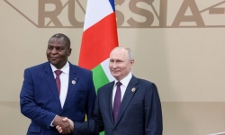 Các nhà lãnh đạo châu Phi kêu gọi về hòa bình và ngũ cốc khi gặp ông Putin