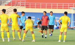 Đội tuyển Olympic Việt Nam có buổi tập đầu tiên trước trận ra quân tại ASIAD 19