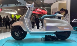 Hình ảnh mẫu xe máy điện Lambretta Elettra