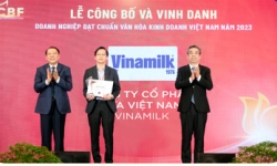 Vinamilk được vinh danh “Doanh nghiệp đạt chuẩn văn hóa kinh doanh Việt Nam''