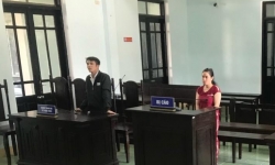 Kon Tum: Lãnh án 9 tháng tù giam vì xé biên bản xử phạt, đạp vào người CSGT