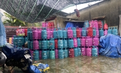 Thừa Thiên Huế: Điều tra làm rõ nguồn gốc hàng trăm vỏ bình ga tập kết trong khu dân cư
