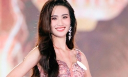 Hoa hậu Huỳnh Trần Ý Nhi lộ diện sang chảnh ở trời Tây