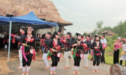 Độc đáo lễ ăn Tết cổ truyền của người Dao ở Ba Vì, Hà Nội