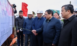 Thủ tướng yêu cầu hoàn thành đường dây 500kV Quảng Trạch - Phố Nối trong tháng 6