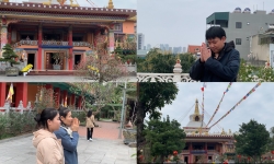 Người dân nô nức đi lễ “chùa Tây Tạng” độc nhất tại Hà Nội dịp đầu năm