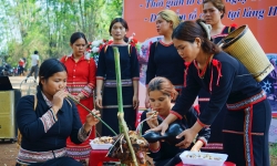 Gia Lai: Trời nắng như đổ lửa, dân làng Hnap tổ chức lễ cầu mưa