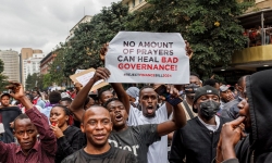 Bạo loạn ở Kenya và gánh nặng nợ nần của các quốc gia châu Phi