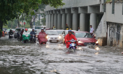 Dự báo thời tiết ngày 27/9: Nam Bộ có mưa rào lớn cục bộ