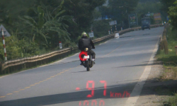 Phạt nguội xe máy chạy đến 97 km/h tại Hòa Bình