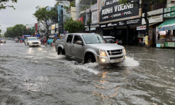 Dự báo thời tiết ngày 12/10: Trung Bộ, Nam Bộ có mưa rào và dông rải rác, có nơi mưa to