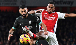 Arsenal hoà kịch tính trước Liverpool tại Emirates