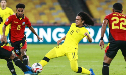 AFF Cup 2024: Malaysia ngược dòng hú vía trước Timor Leste, Singapore thắng nhờ sai lầm của Campuchia