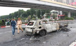 Hà Nội: Tai nạn giao thông nghiêm trọng khiến 1 người tử vong tại chỗ, Mercedes cháy rụi